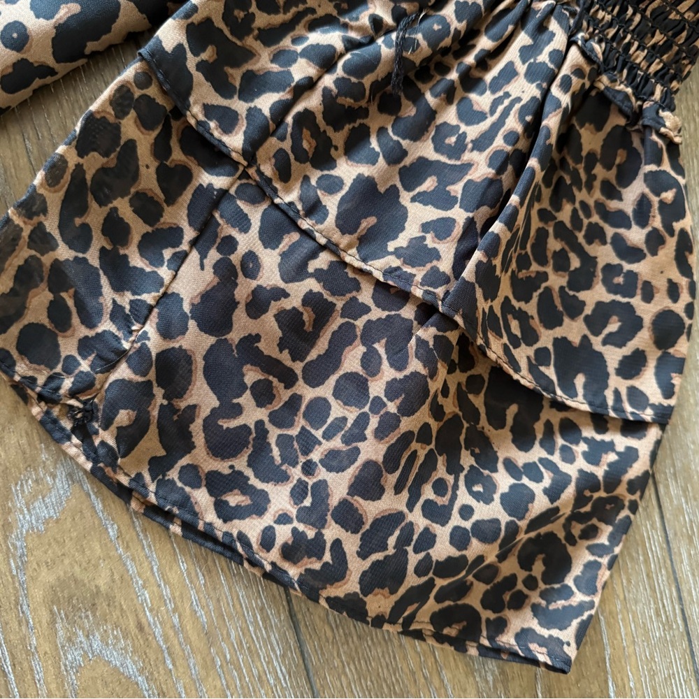 Leopard Print Off-Shoulder Top - Picture 6 of 12